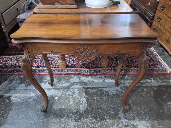 Lot 17 - HALL TABLE