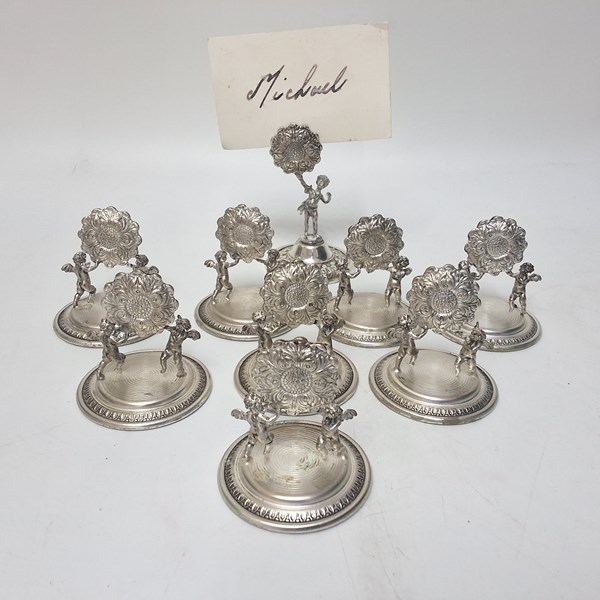 Lot 1052 - PLACE CARD HOLDERS