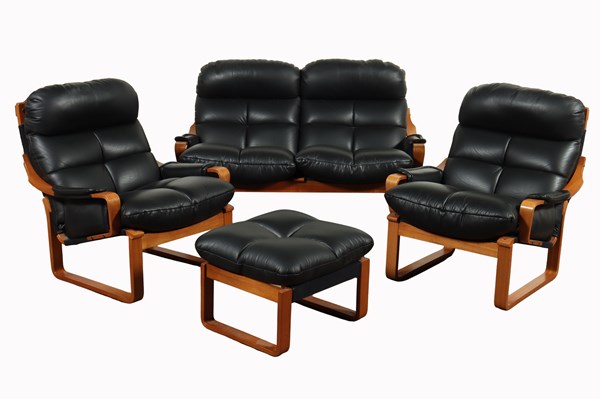 Lot 116 - TESSA ATLANTIS LOUNGE SUITE