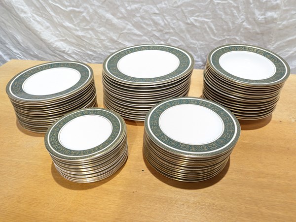 Lot 1384 - PART DINNER SET