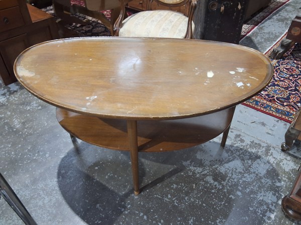 Lot 238 - COFFEE TABLE