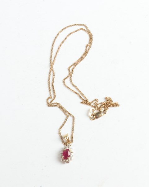 Lot 1014 - RUBY & DIAMOND PENDANT