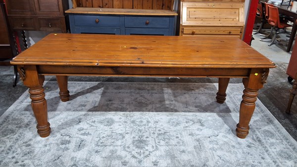 Lot 228 - DINING TABLE