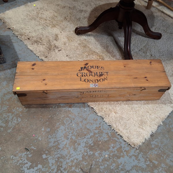 Lot 285 - CROQUET SET