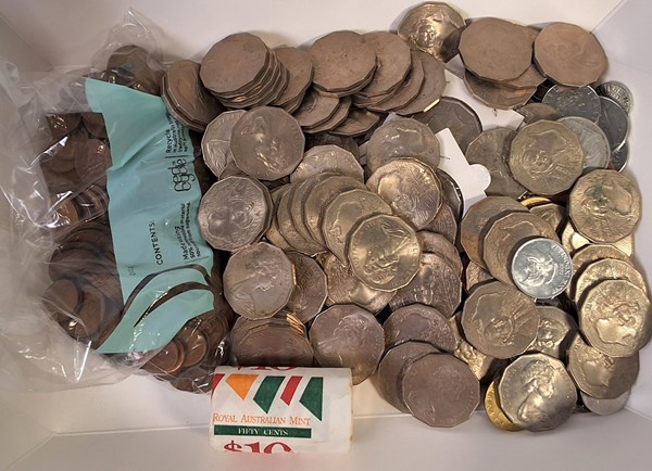 Lot 1088 - COINS