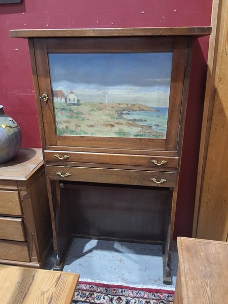 Lot 43 - CABINET
