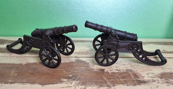 Lot 1346 - CANON ORNAMENTS