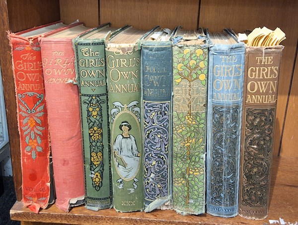 Lot 1310 - GIRL'S OWN ANNUALS.