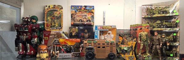 Lot 1445 - TOYS