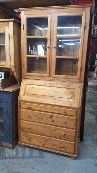 Lot 214 - BUREAU BOOKCASE
