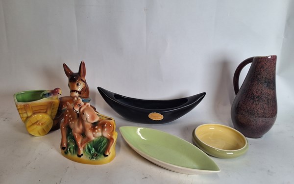 Lot 1387 - STUDIO POTTERY