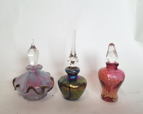 Lot 1363 - SCENT BOTTLES INCLUDING SEAN O DONOGHUE