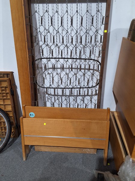 Lot 349 - SINGLE BED
