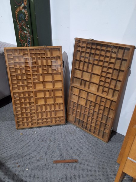 Lot 350 - PRINTERS DRAWERS