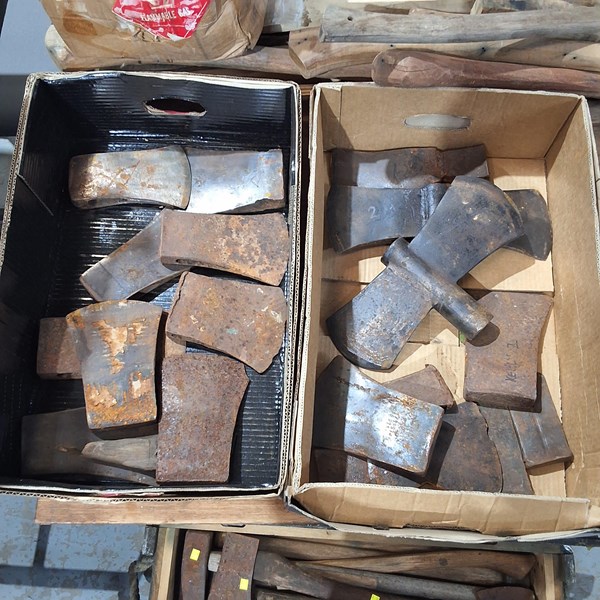 Lot 312 - AXE HEADS