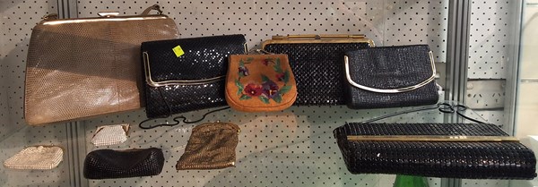 Lot 1292 - BAGS & PURSES