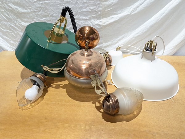 Lot 86 - PENDANT LIGHTS