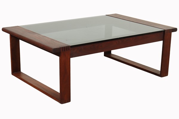 Lot 103 - COFFEE TABLE
