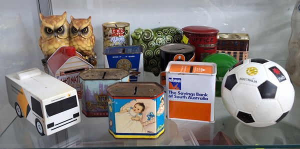 Lot 1497 - MONEY BANKS