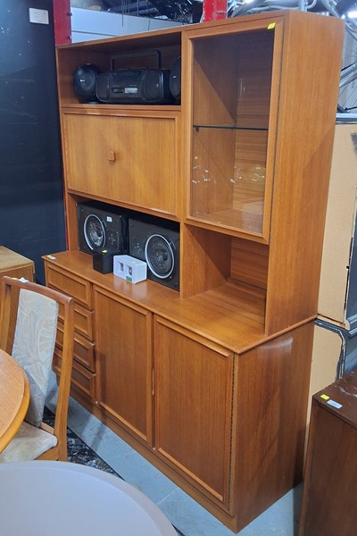 Lot 430 - WALL UNIT