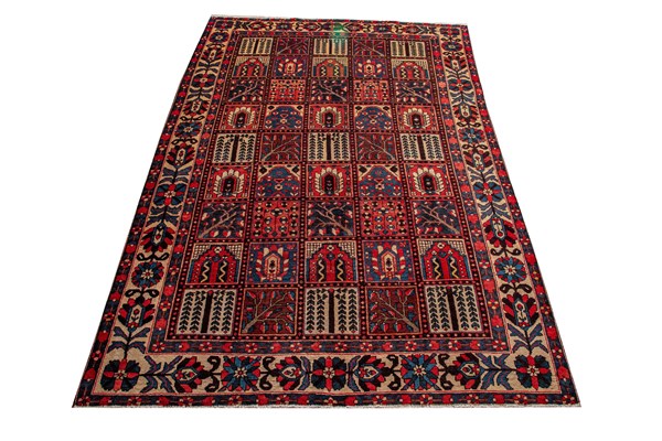 Lot 194 - PERSIAN BAKHTIYARI RUG
