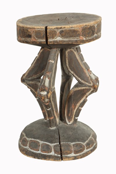 Lot 68 - STOOL