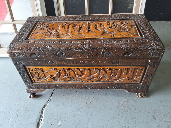 Lot 342 - CAMPHORWOOD TRUNK