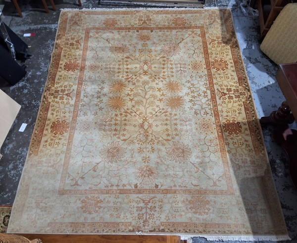 Lot 12 - FLOOR RUG
