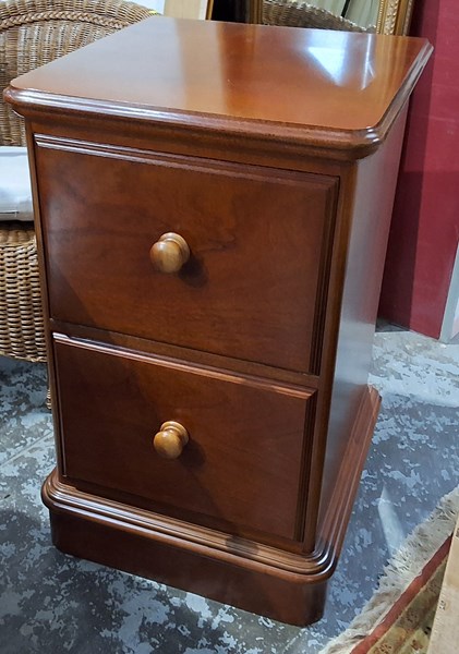 Lot 11 - FILING CABINET