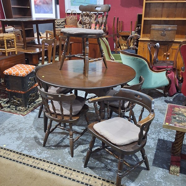 Lot 116 - BREAKFAST SUITE