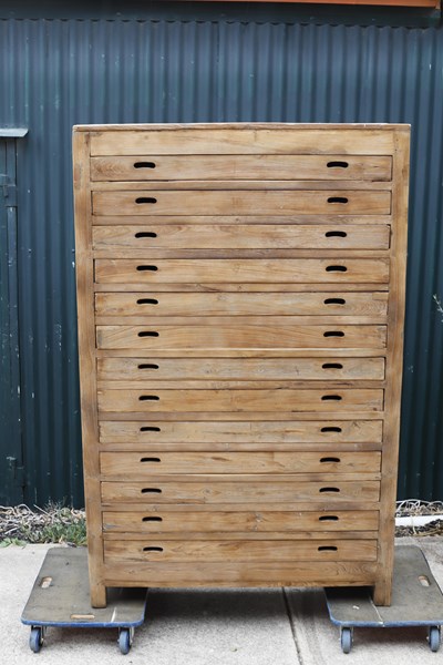 Lot 61 - MAP DRAWERS