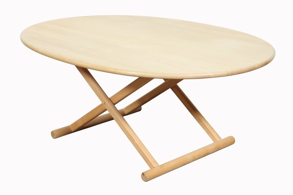 Lot 9 - COFFEE TABLE