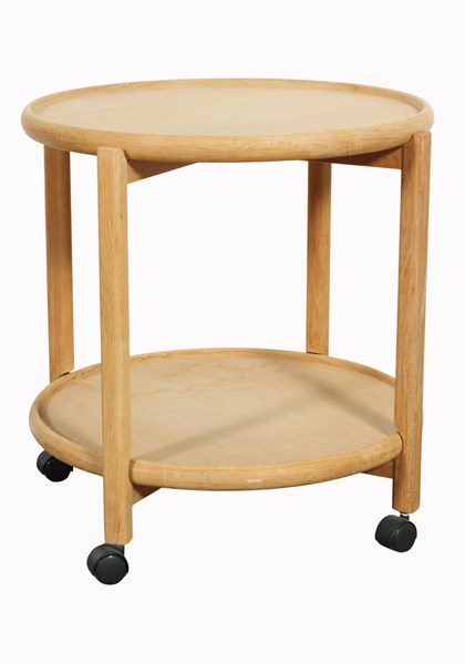 Lot 50 - TRAY TABLE