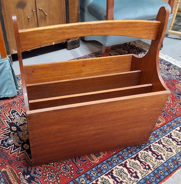 Lot 340 - LARGE CADDIE