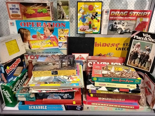 Lot 1257 - BOARD GAMES