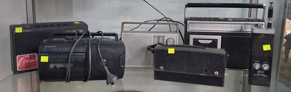 Lot 1429 - VINTAGE RADIOS
