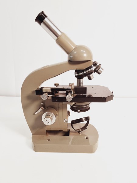 Lot 1195 - OLYMPUS MICROSCOPE