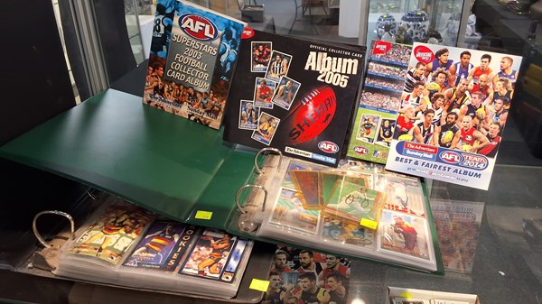 Lot 1361 - TRADING CARDS