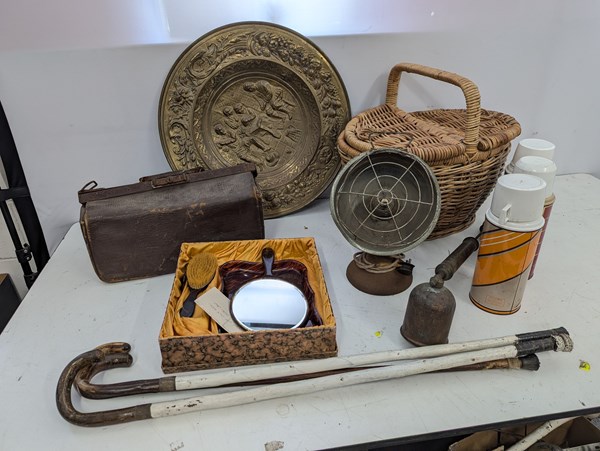 Lot 1437 - VINTAGE LOT