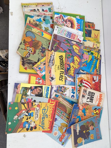 Lot 1245 - COMICS
