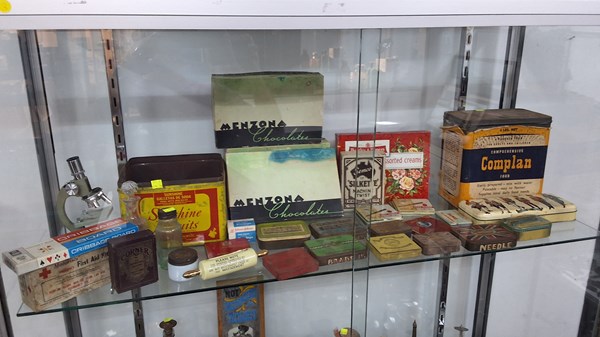 Lot 1422 - COLLECTABLES