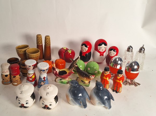 Lot 1357 - SALT & PEPPER SHAKERS