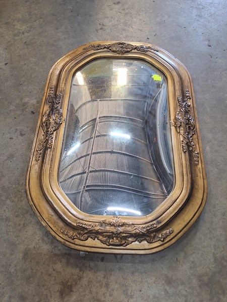 Lot 100 - MIRROR