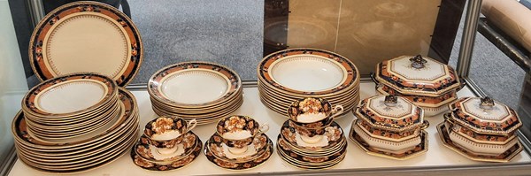 Lot 1143 - PART DINNER SERVICE