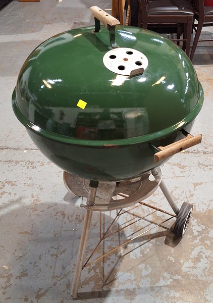 Lot 308 - WEBER BBQ