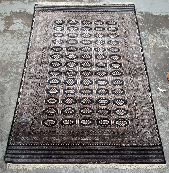 Lot 190 - PAKISTANI BOKHARA RUG