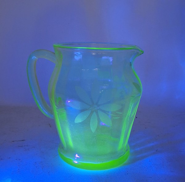 Lot 1288 - URANIUM JUG