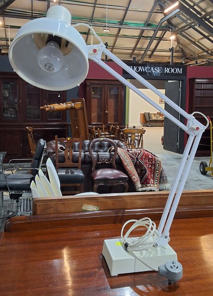 Lot 79 - PLANET LAMP