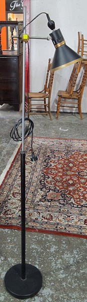 Lot 74 - FLOOR LAMP