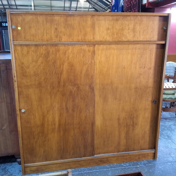 Lot 258 - WARDROBE